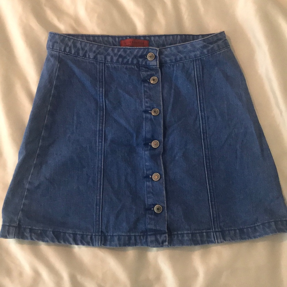 High waisted button denim skirt